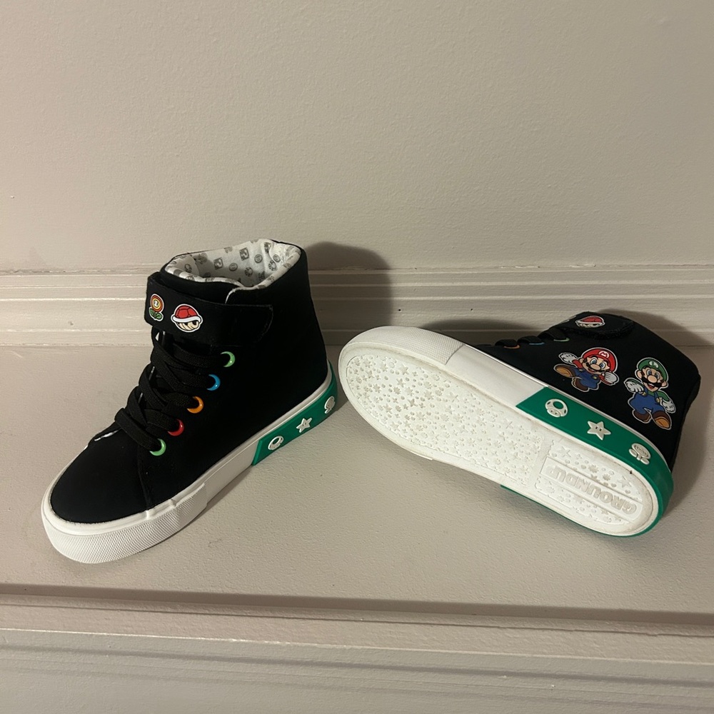 Super Mario Sneakers